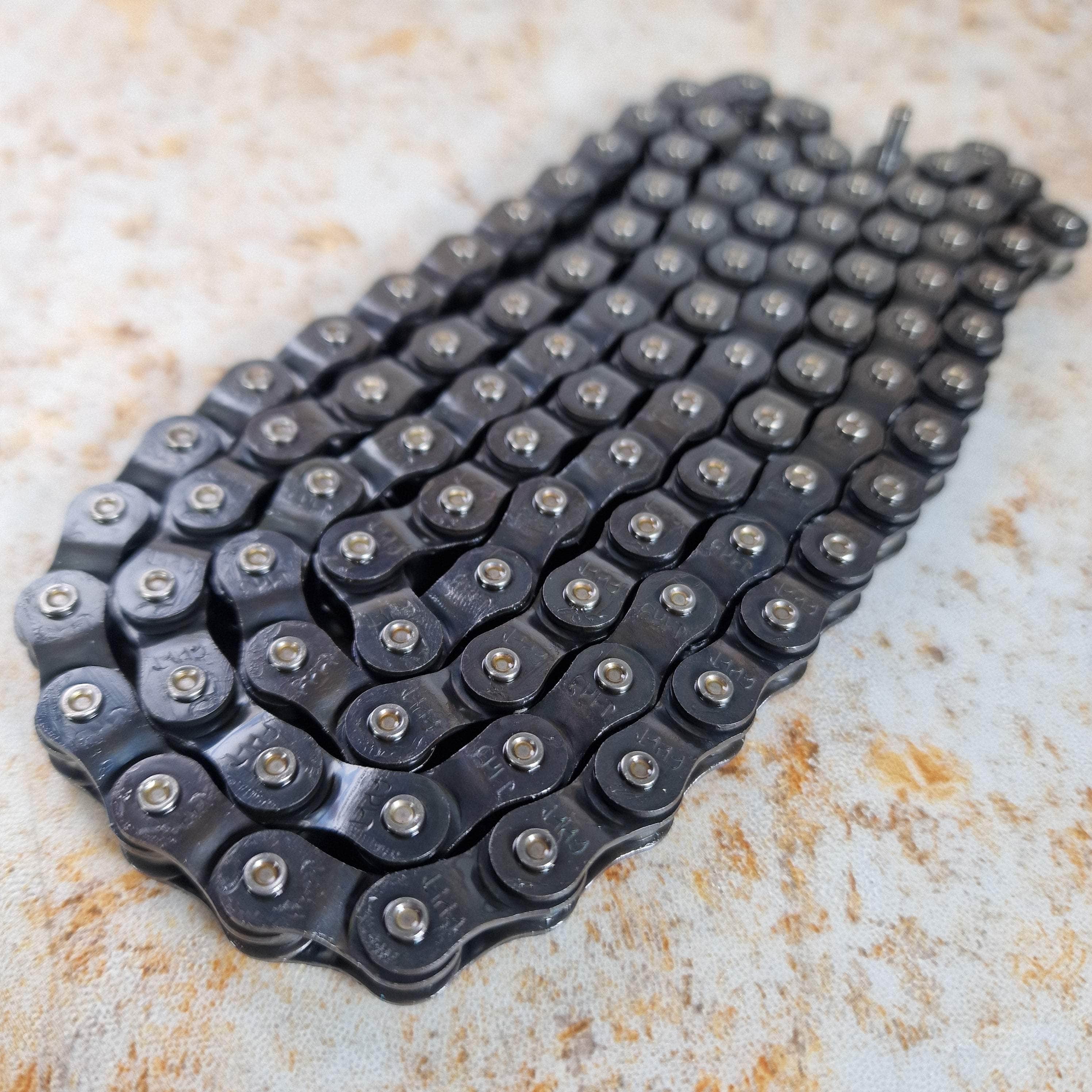 Bmx Chain Cult Half Link BMX Chain Black | Alans BMX
