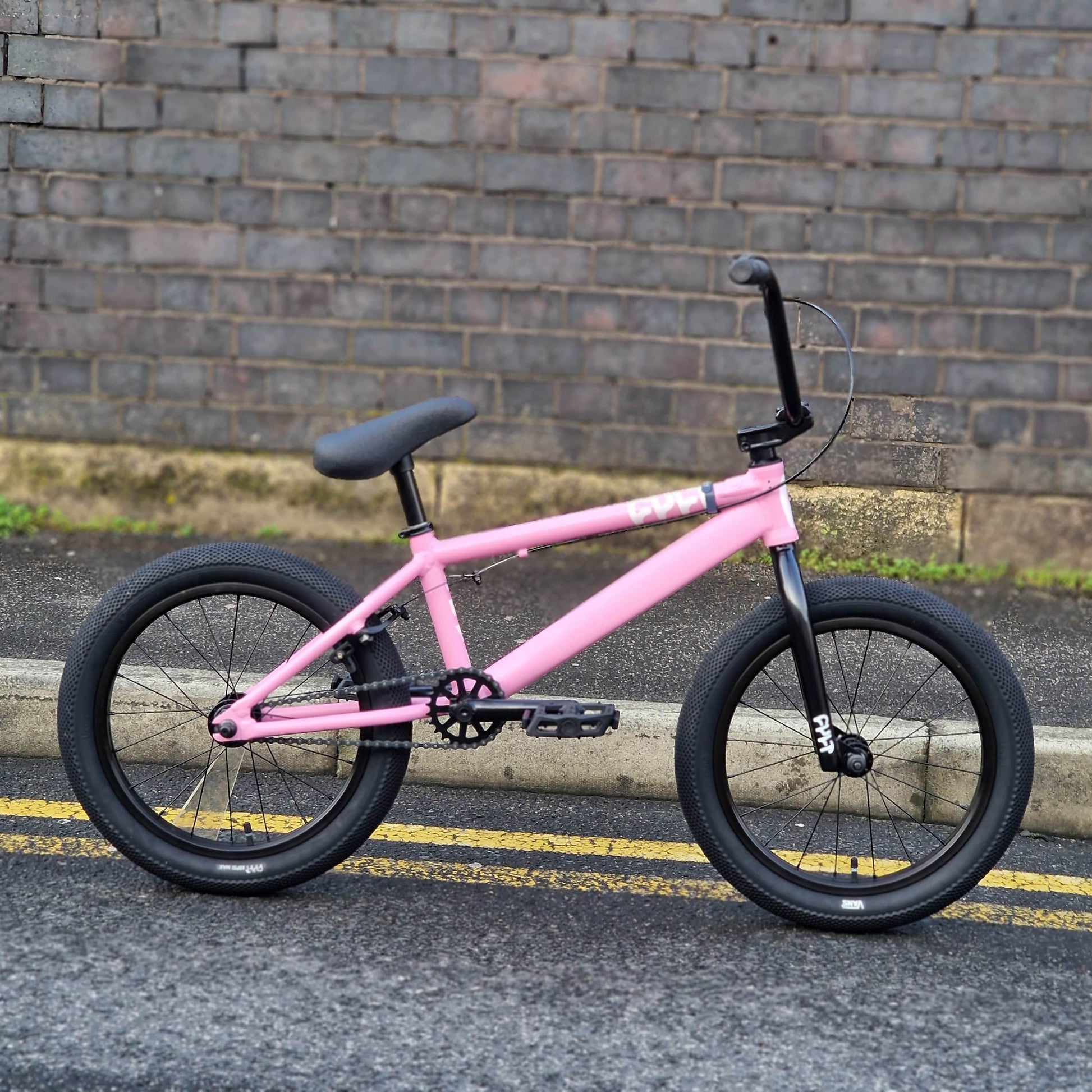 Cult BMX Bikes Pink Cult Juvenile 18 Inch Bike Pink
