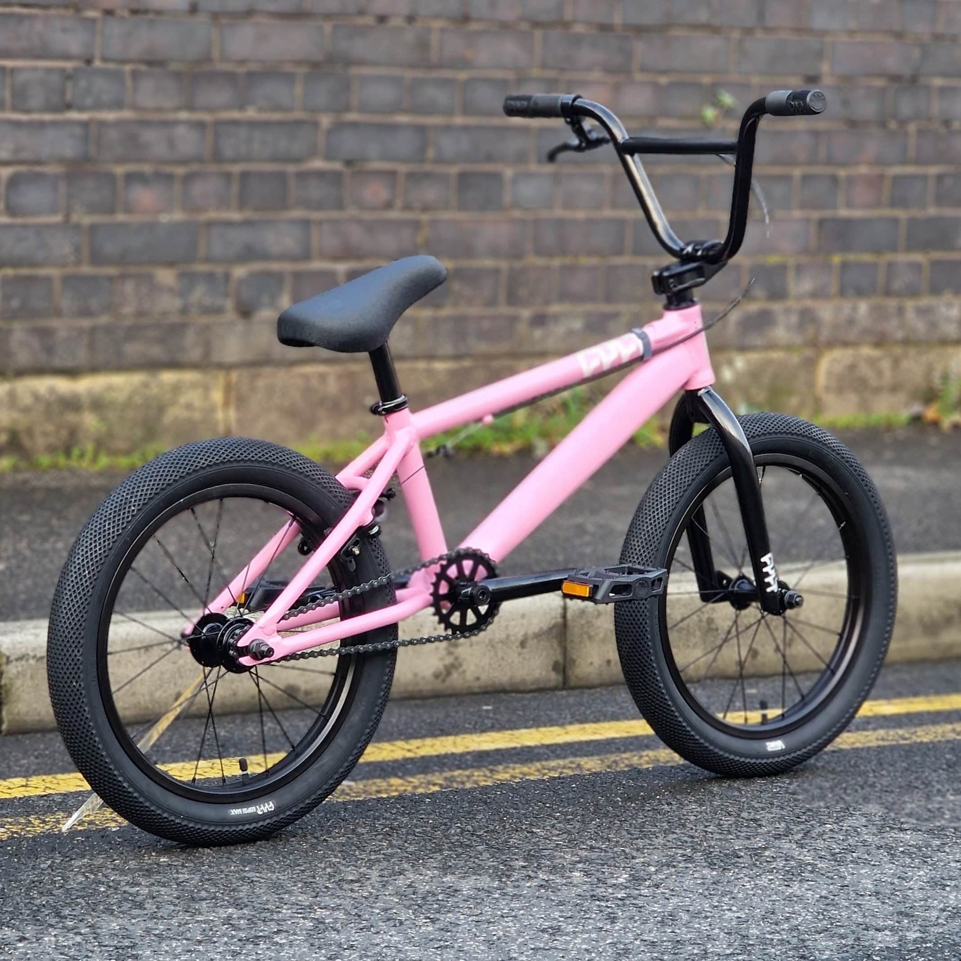 Cult BMX Bikes Pink Cult Juvenile 18 Inch Bike Pink