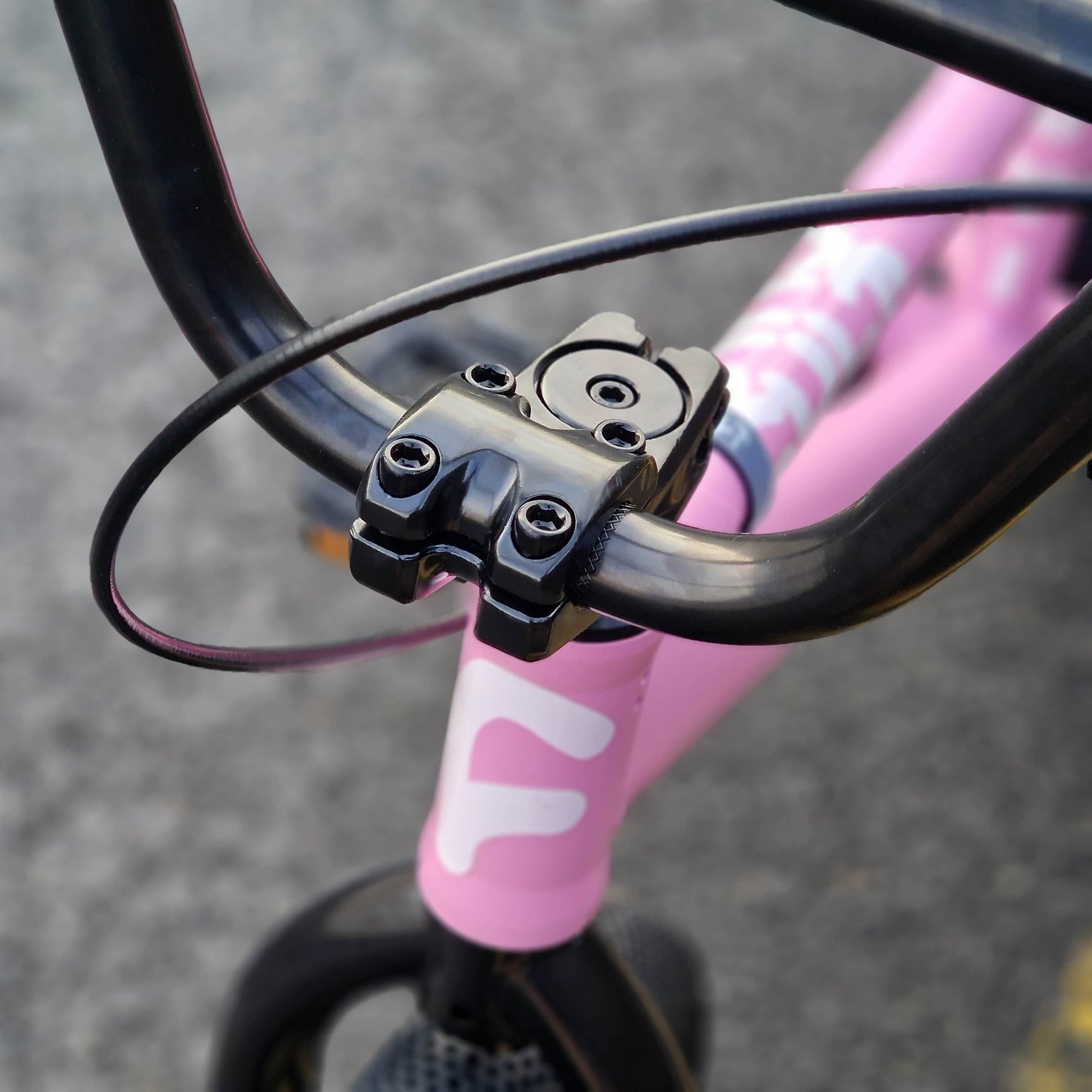 Cult BMX Bikes Pink Cult Juvenile 18 Inch Bike Pink