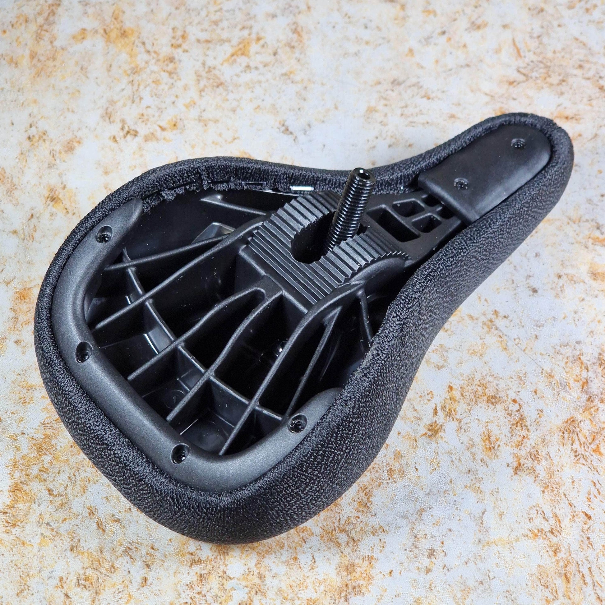 Cult BMX Parts Rasta / Mid Cult Padded Pivotal Seat Rasta