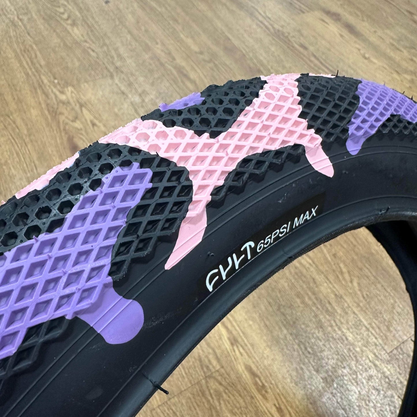 Cult BMX Parts 26 x 2.10 / Purple Camo Cult x Vans 26 inch Tyre Purple Camo