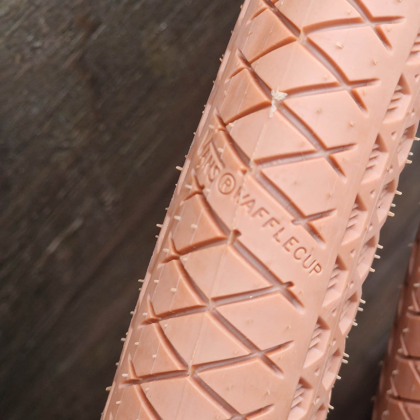 Cult BMX Parts Gum with Black Sidewall / 20 x 2.40 Cult x Vans Wafflecup 2.4" BMX Tyre Gum / Black