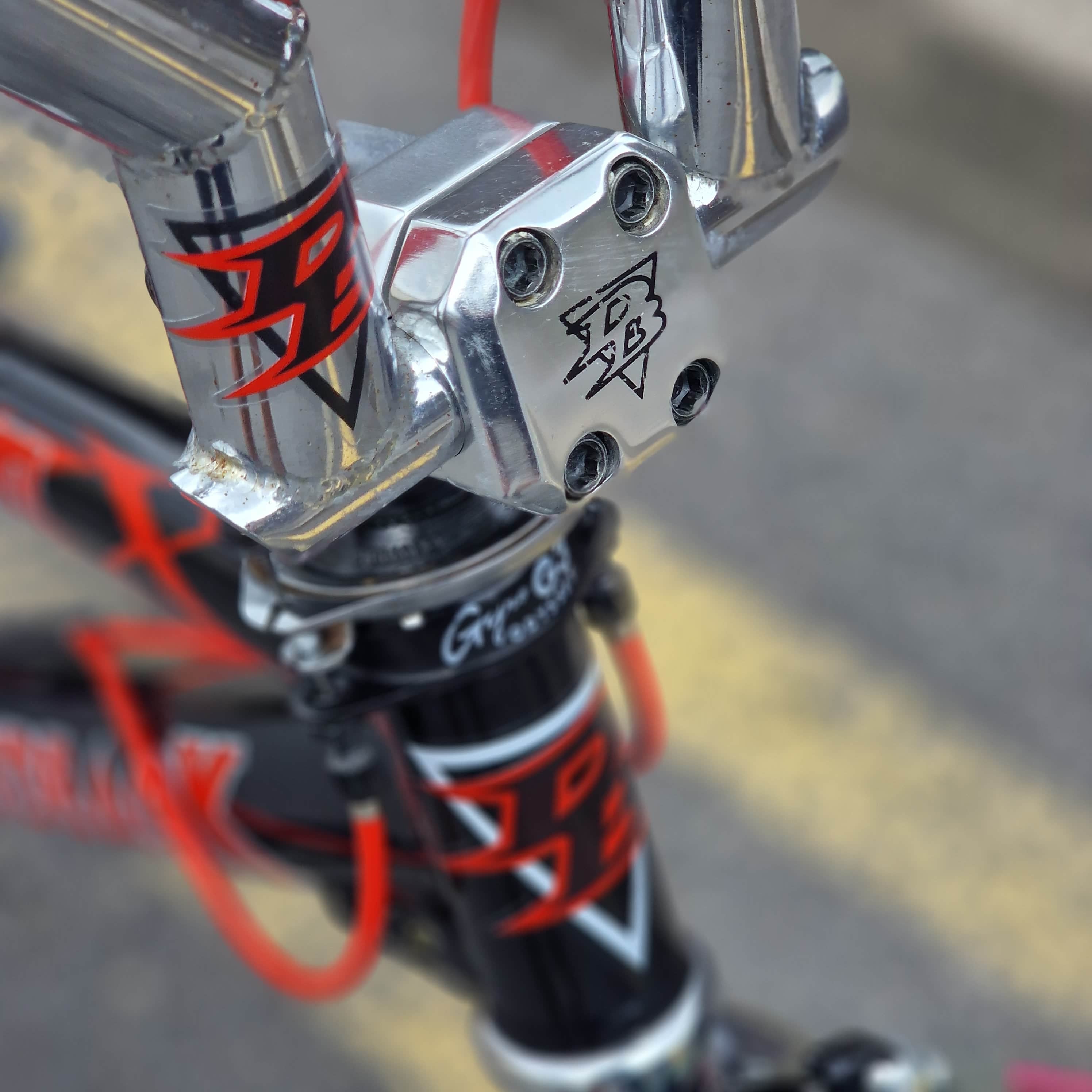 Diamond Back 1998 Venom Bike Black/Red Previously Owned | Alans BMX