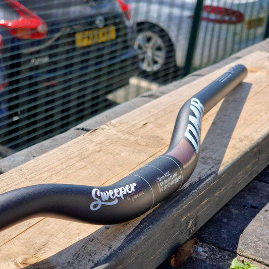 DMR Bikes Black / 35mm / 31.8mm DMR Sweeper MTB Handlebars 31.8mm Black
