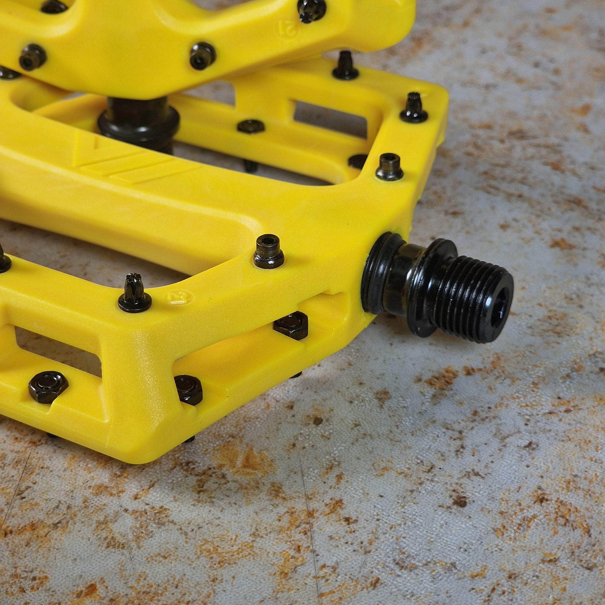 DMR BMX Parts DMR V11 Nylon Pedals