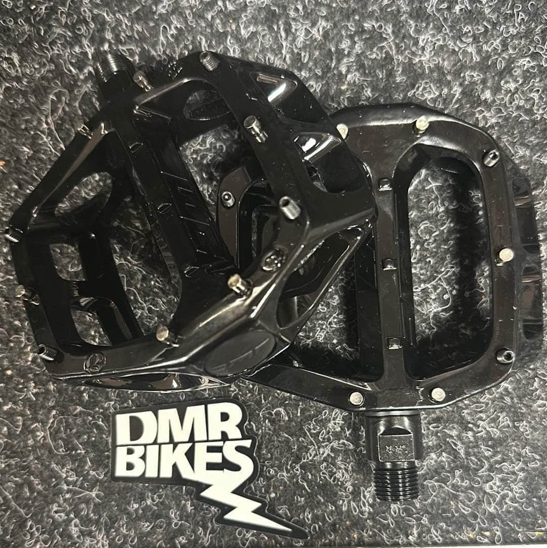dmr v8 v2 pedals DMR V8 Classic DU Pedals