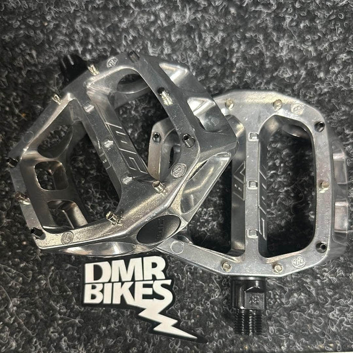 DMR BMX Parts Polished Silver DMR V8 Classic Pedals