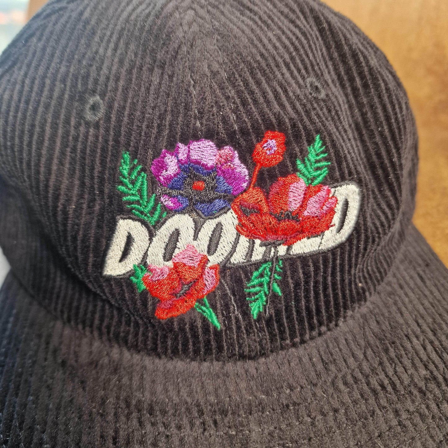 Doomed Clothing & Shoes Black Doomed Blossom Cap