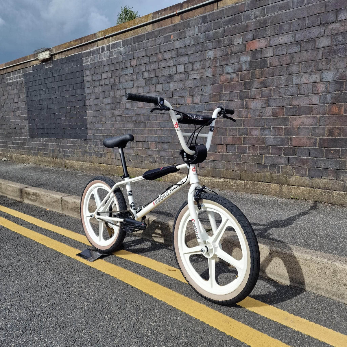 DP Racing BMX Parts Metallic White DP Racing Firebird Freestyler Privateer Bike with Skyways White
