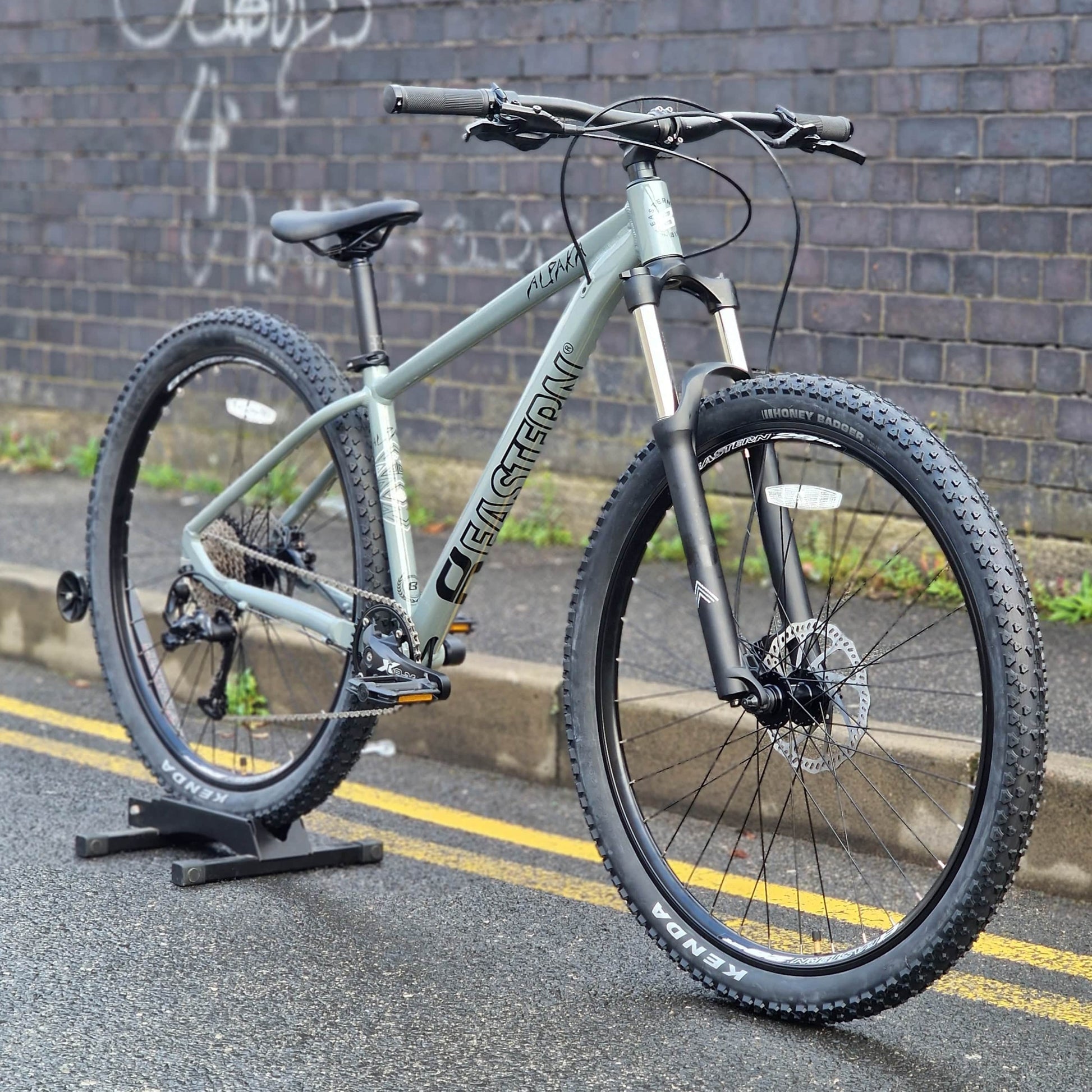 Eastern Bikes Bikes Eastern Bikes Alpaka 29 Inch Mountain Bike Grey