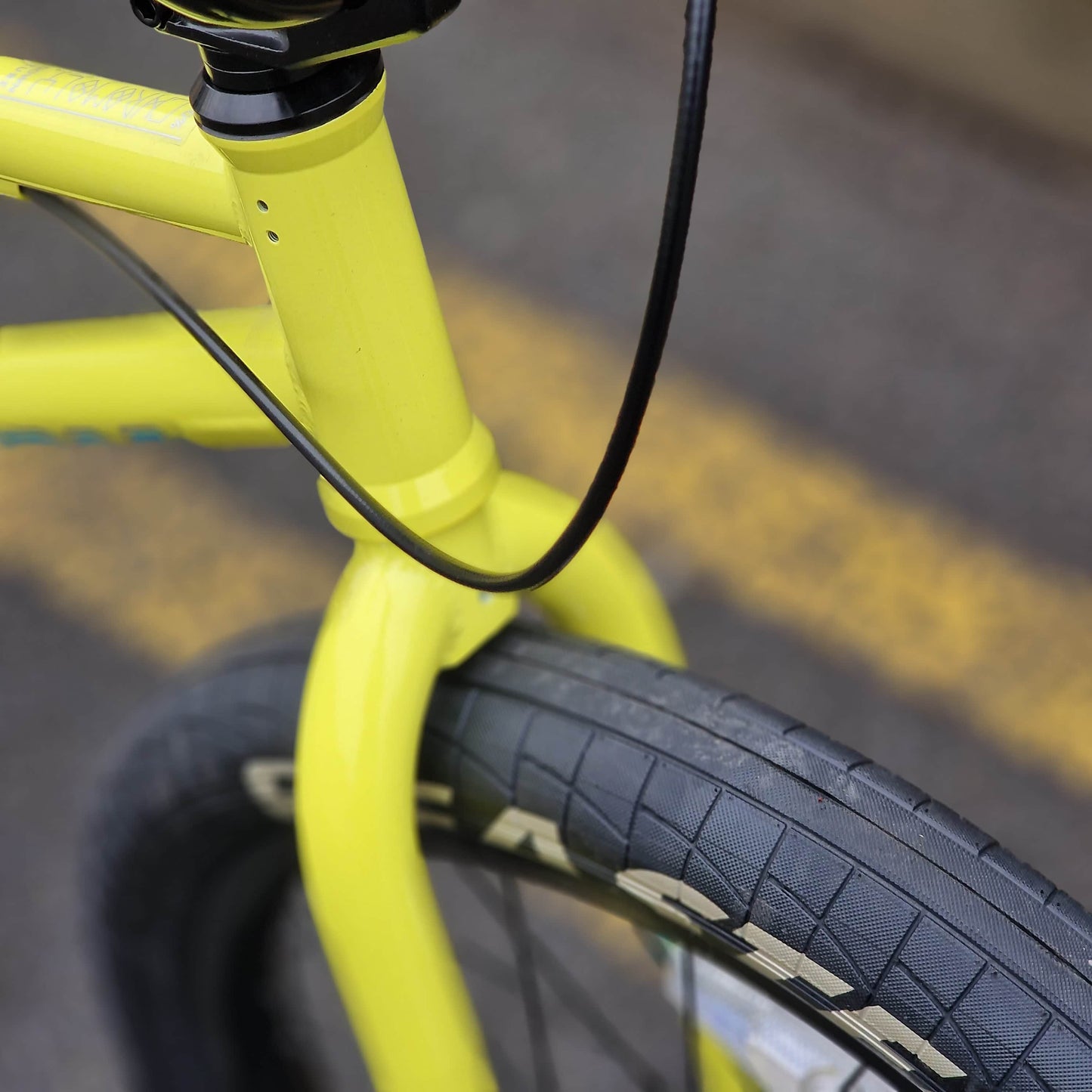 Eastern Bikes BMX Bikes Neon Yellow / 20.5 Eastern Bikes Javelin 20.5" TT Bike Neon Yellow