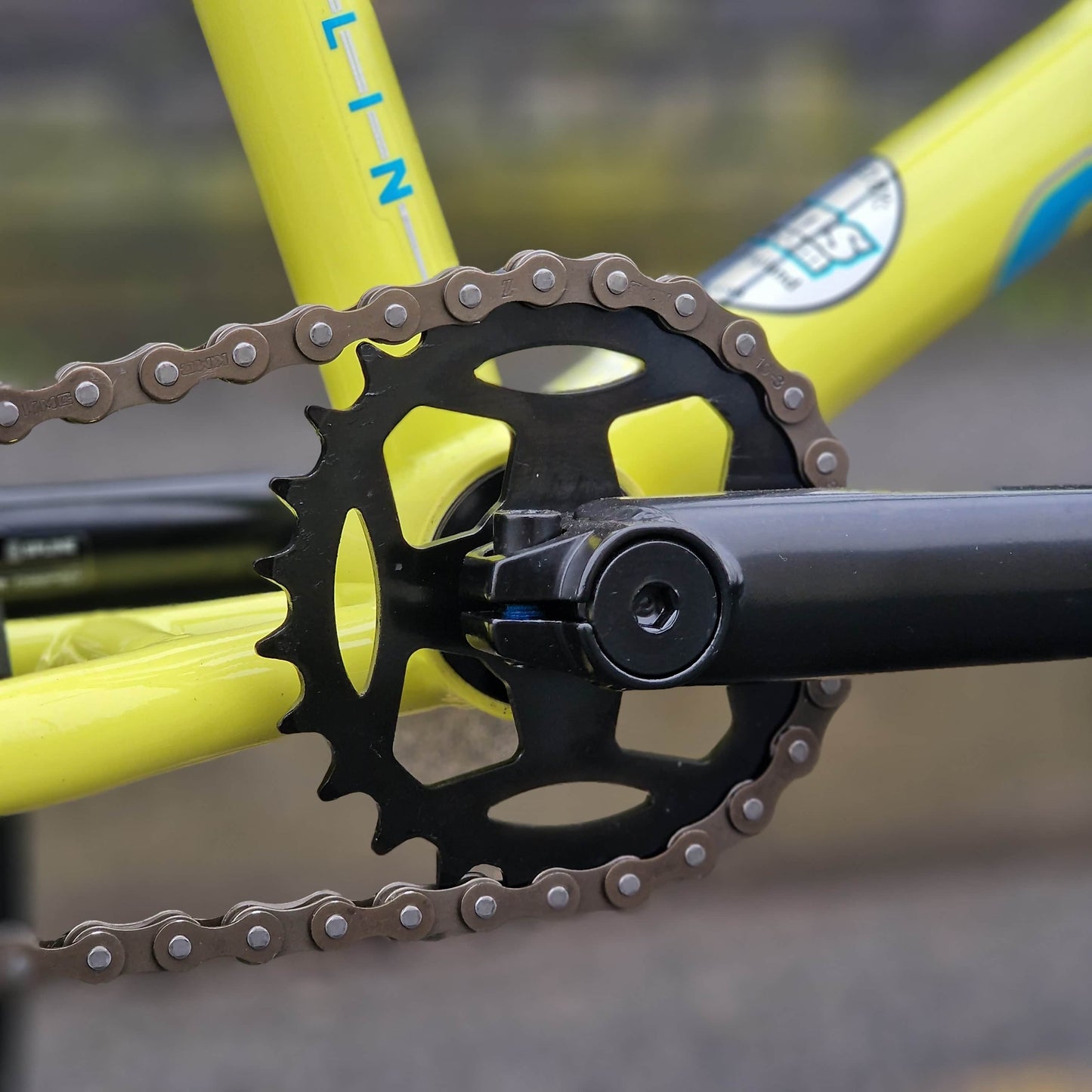 Eastern Bikes BMX Bikes Neon Yellow / 20.5 Eastern Bikes Javelin 20.5" TT Bike Neon Yellow