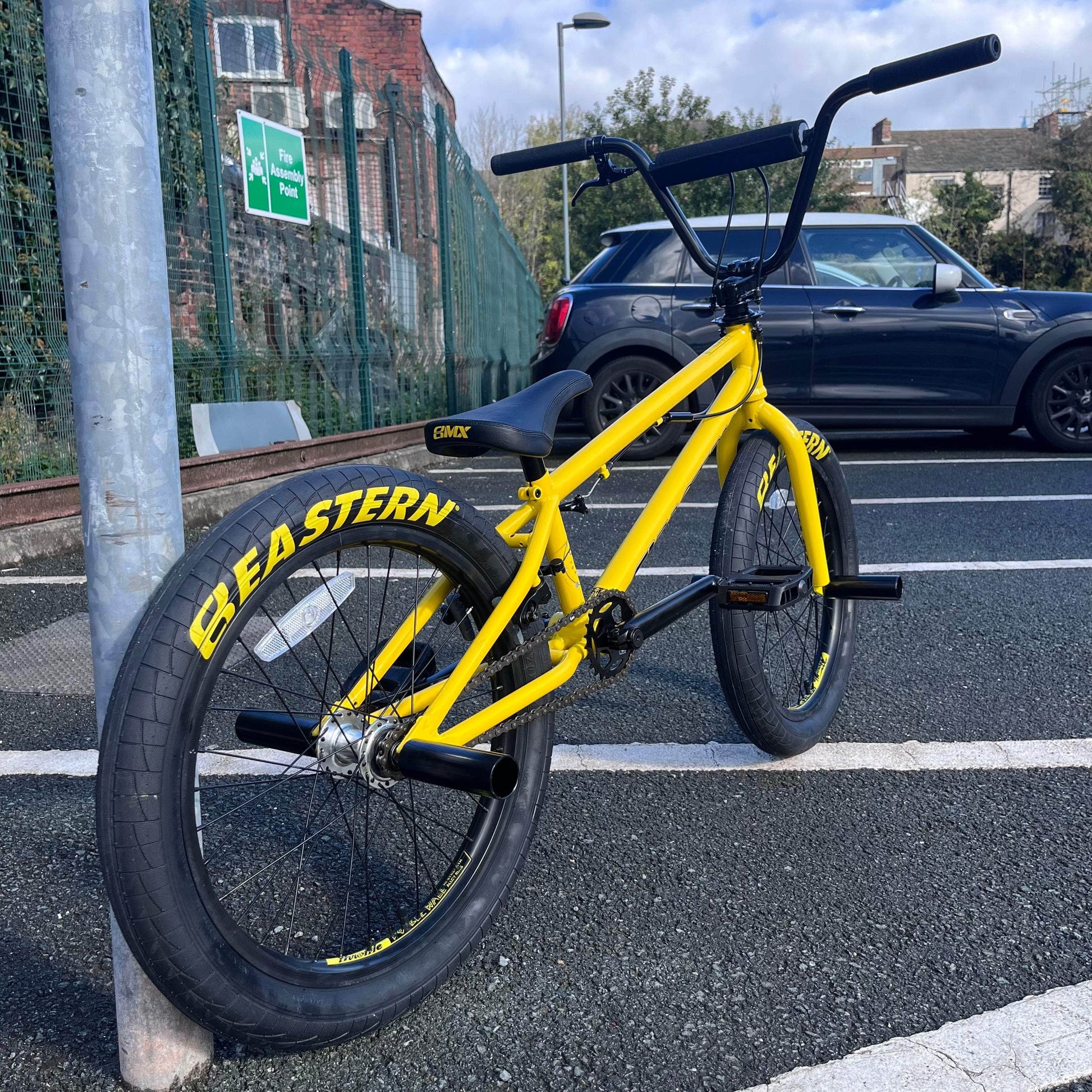 Eastern Bikes BMX Bikes Yellow / 20.25 Eastern Bikes Orbit 20.25" TT Bike Yellow