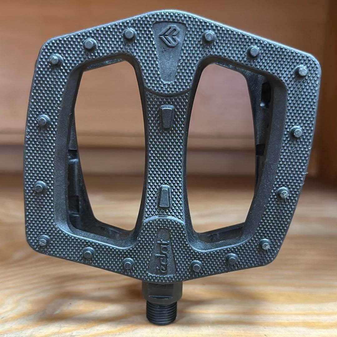 Eclat Plaza BMX Pedals | Alans BMX