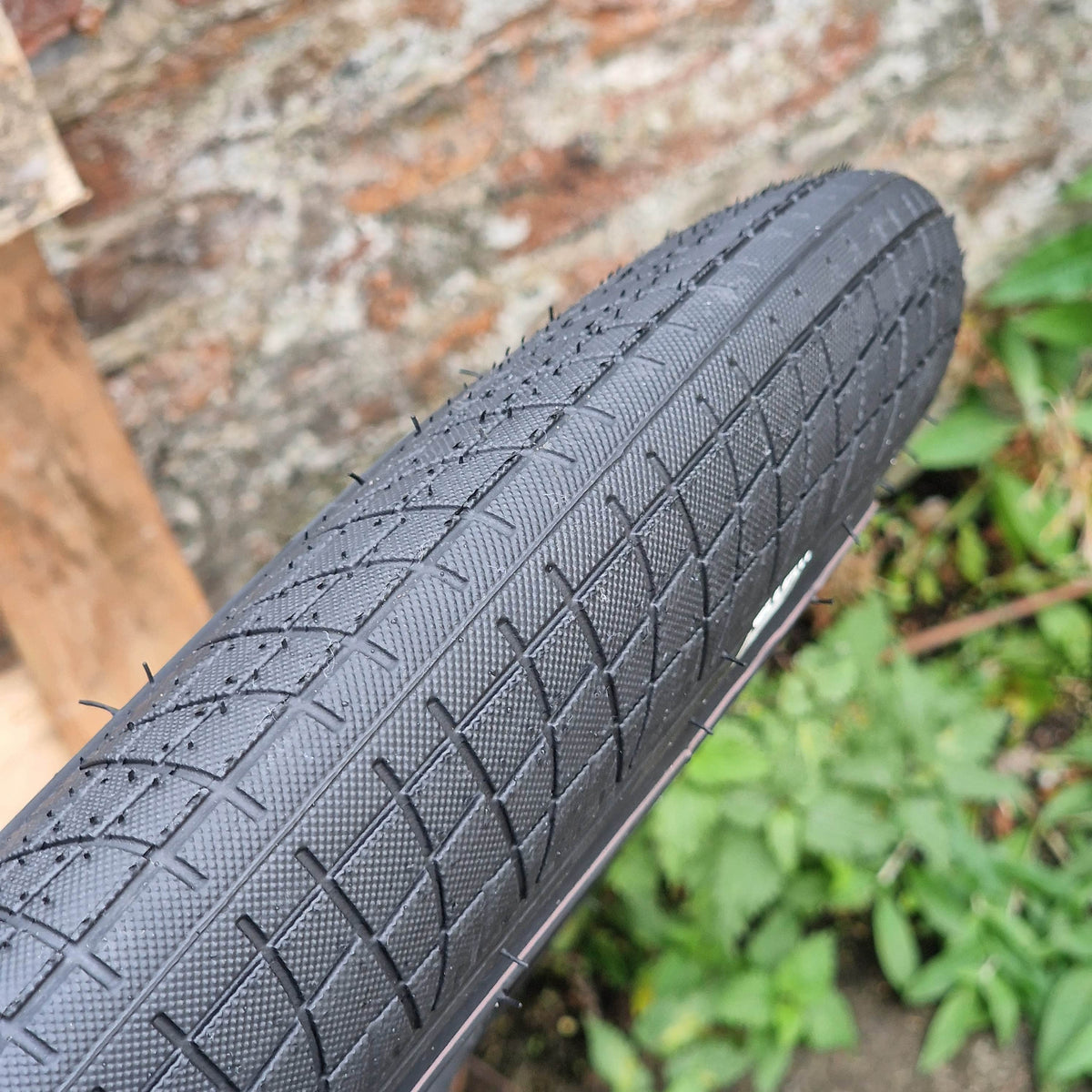 Family BMX Parts Family F2128 20 Inch Tyre