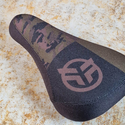Federal BMX Parts Camo / Mid Federal 4 Square Mid Stealth Pivotal Seat Camo