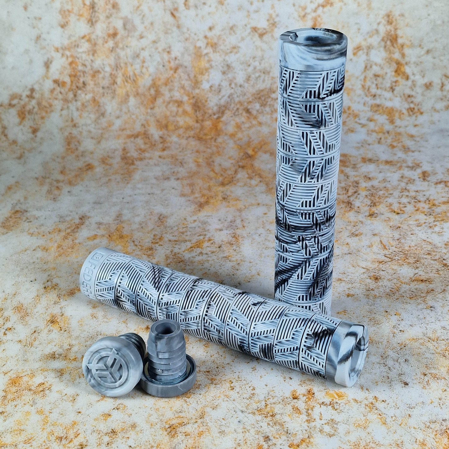 Federal BMX Parts Black/Grey Marble Federal Command Flangeless Grips