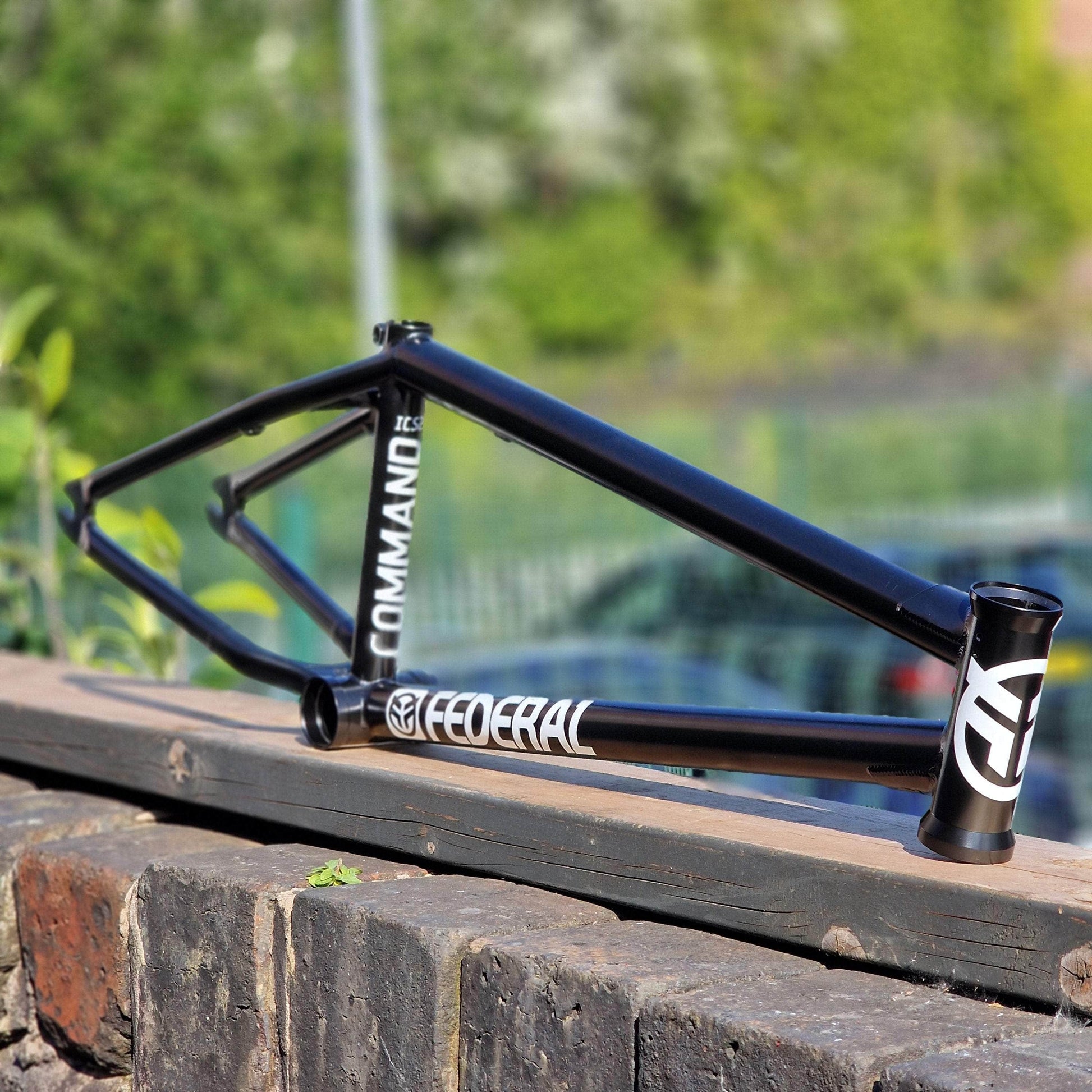 Federal Command ICS2 Frame Black - Main Image