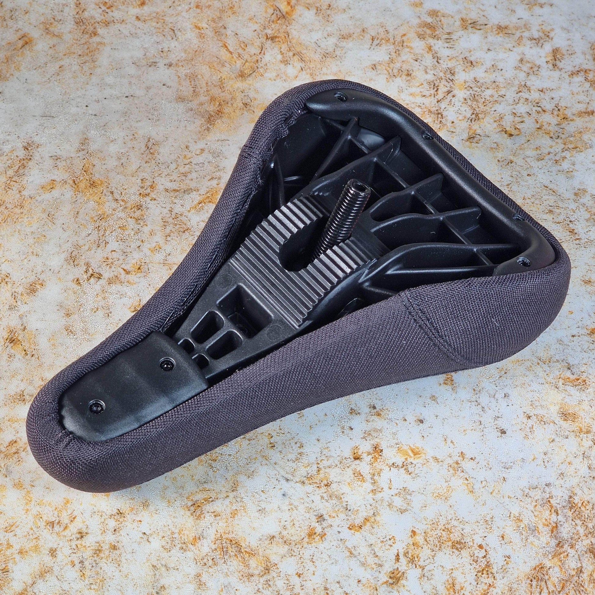 Federal BMX Parts Federal Mid Pivotal Logo Seat Black with Raised White Embroidery