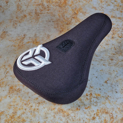 Federal BMX Parts Federal Mid Pivotal Logo Seat Black with Raised White Embroidery