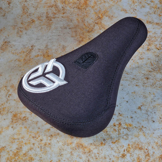 Federal BMX Parts Federal Mid Pivotal Logo Seat Black with Raised White Embroidery