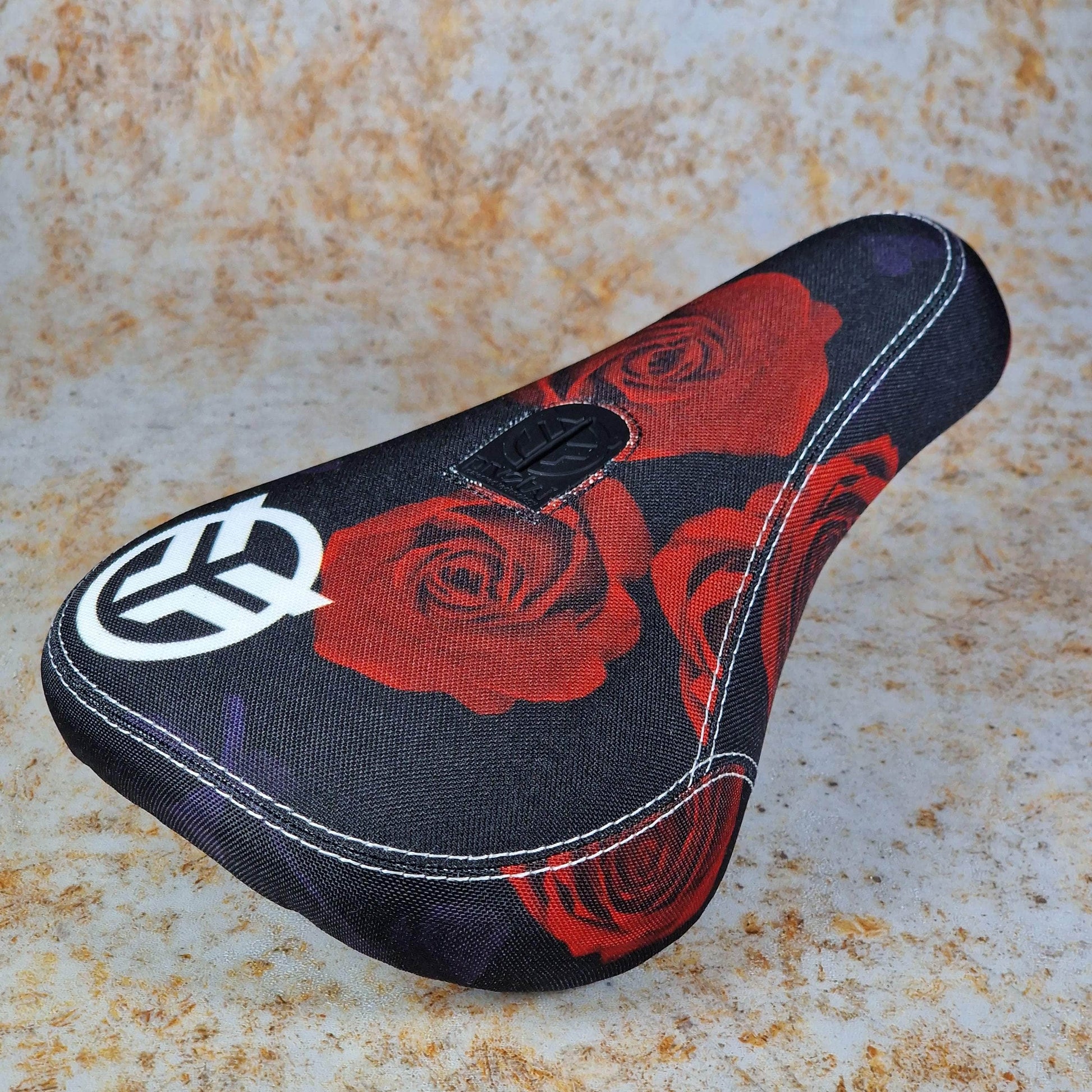 Federal BMX Parts Federal Mid Pivotal Roses Seat Black / Red with White Logo