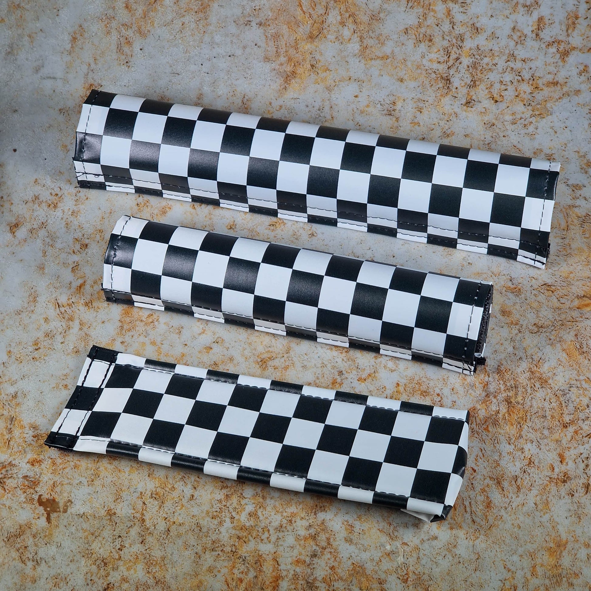 Flite Old School BMX Black on White Flite Old School BMX 3 Piece Straight Pad Set Checkers