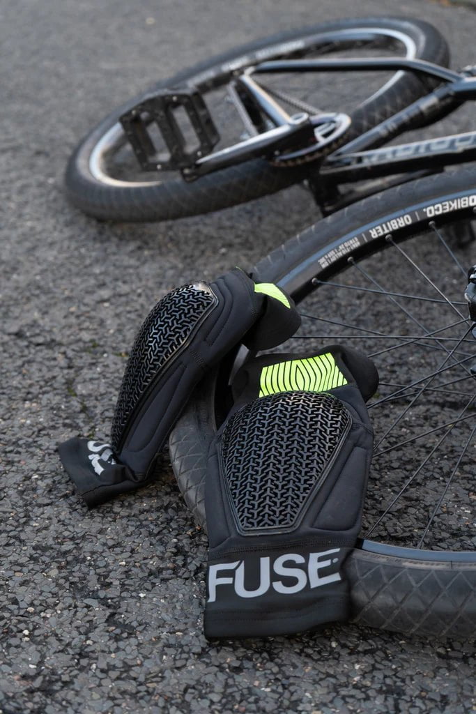 FUSE Protection Fuse Omega Pocket Knee Pads