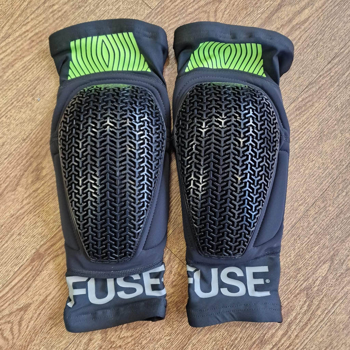 FUSE Protection Fuse Omega Pocket Knee Pads