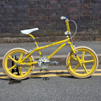GT Old School BMX Bikes GT 1986 Pro Performer Bike Yellow / White Previously Owned
