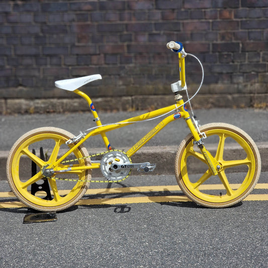 GT Old School BMX Bikes GT 1986 Pro Performer Bike Yellow / White Previously Owned