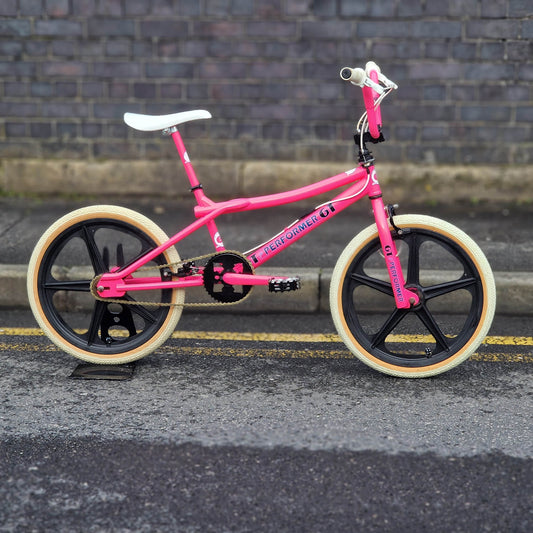 GT GT 1999 Performer Bike 80's Hot Pink