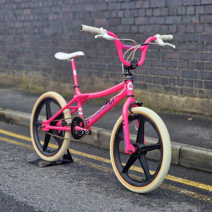 GT GT 1999 Performer Bike 80's Hot Pink