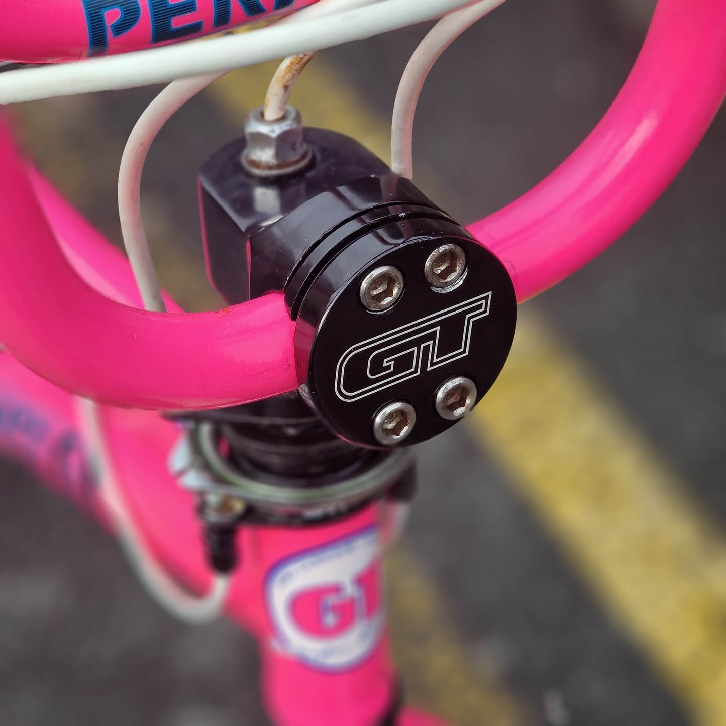 GT GT 1999 Performer Bike 80's Hot Pink
