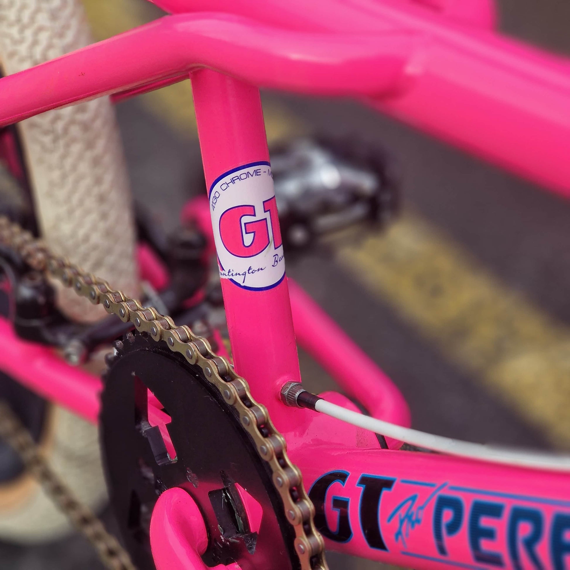 GT GT 1999 Performer Bike 80's Hot Pink