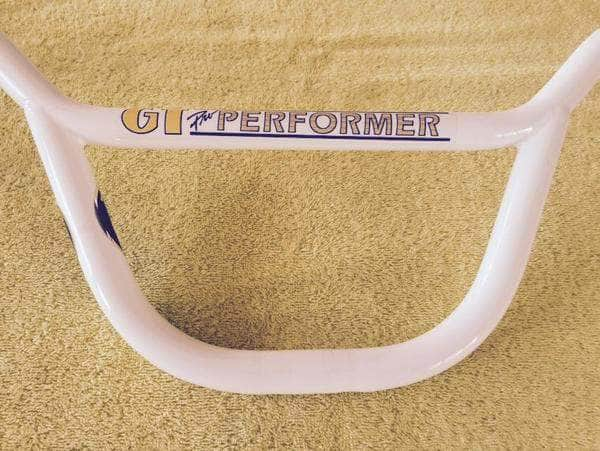 GT Old School BMX 9.125 / White / 22.2mm Standard GT 2 Piece Performer Handlebars 9.125" Gloss White