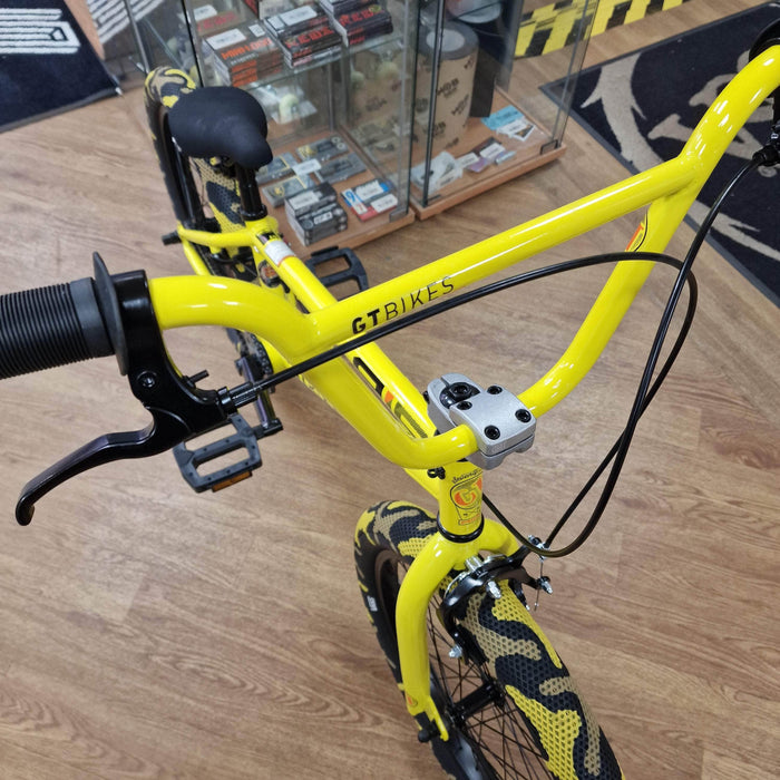 GT BMX Bikes Yellow GT Air Bike Yellow with Yellow Camo Cult x Vans Tyres