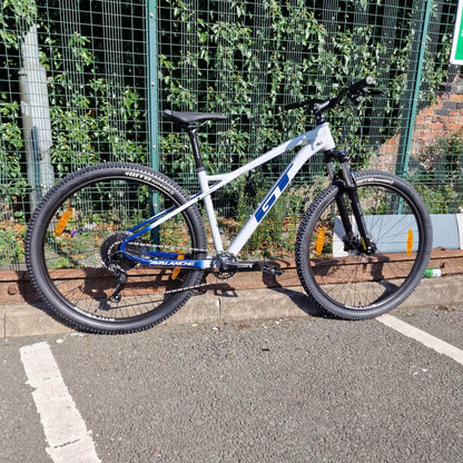 GT Bikes GT Avalanche Comp Mountain Bike Grey