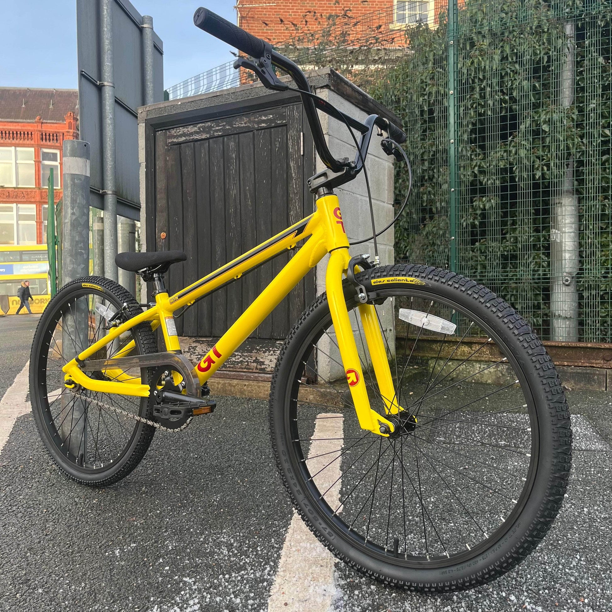 GT Mach One Pro 24 Cruiser BMX Race Bike Yellow Alans BMX