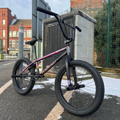 GT BMX Flatland GT Slammer Mercado Bike Raspberry / Black Fade Flatland Edition