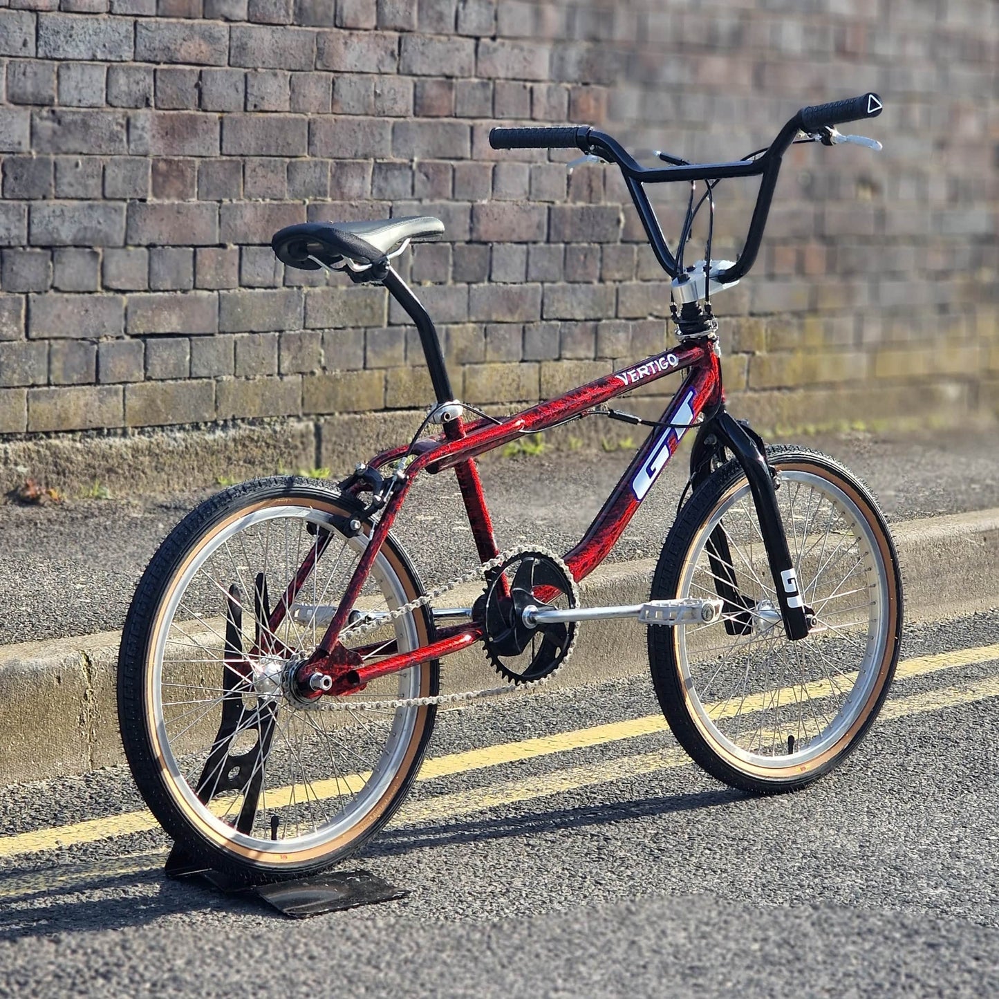 GT Old School BMX Bikes GT Vertigo 1996 Bike Red / Black Splatter