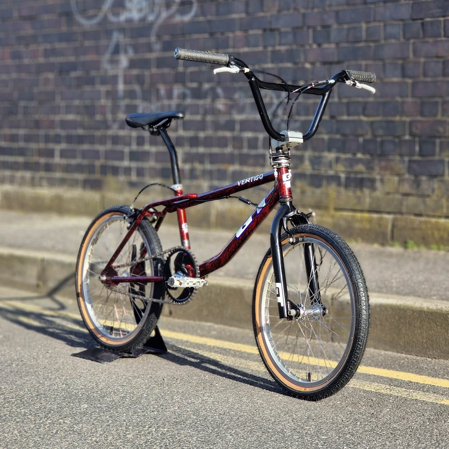 GT Old School BMX Bikes GT Vertigo 1996 Bike Red / Black Splatter