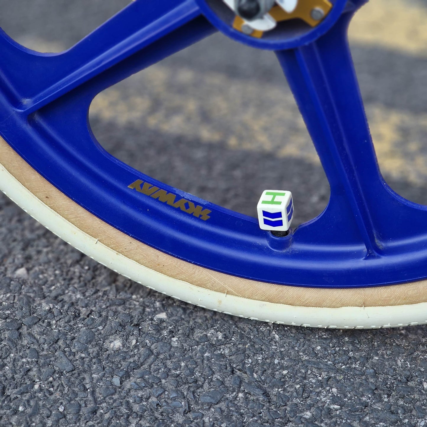 Haro Old School BMX Bikes Haro 1985 Sport Custom Bike White / Blue Previously Owned