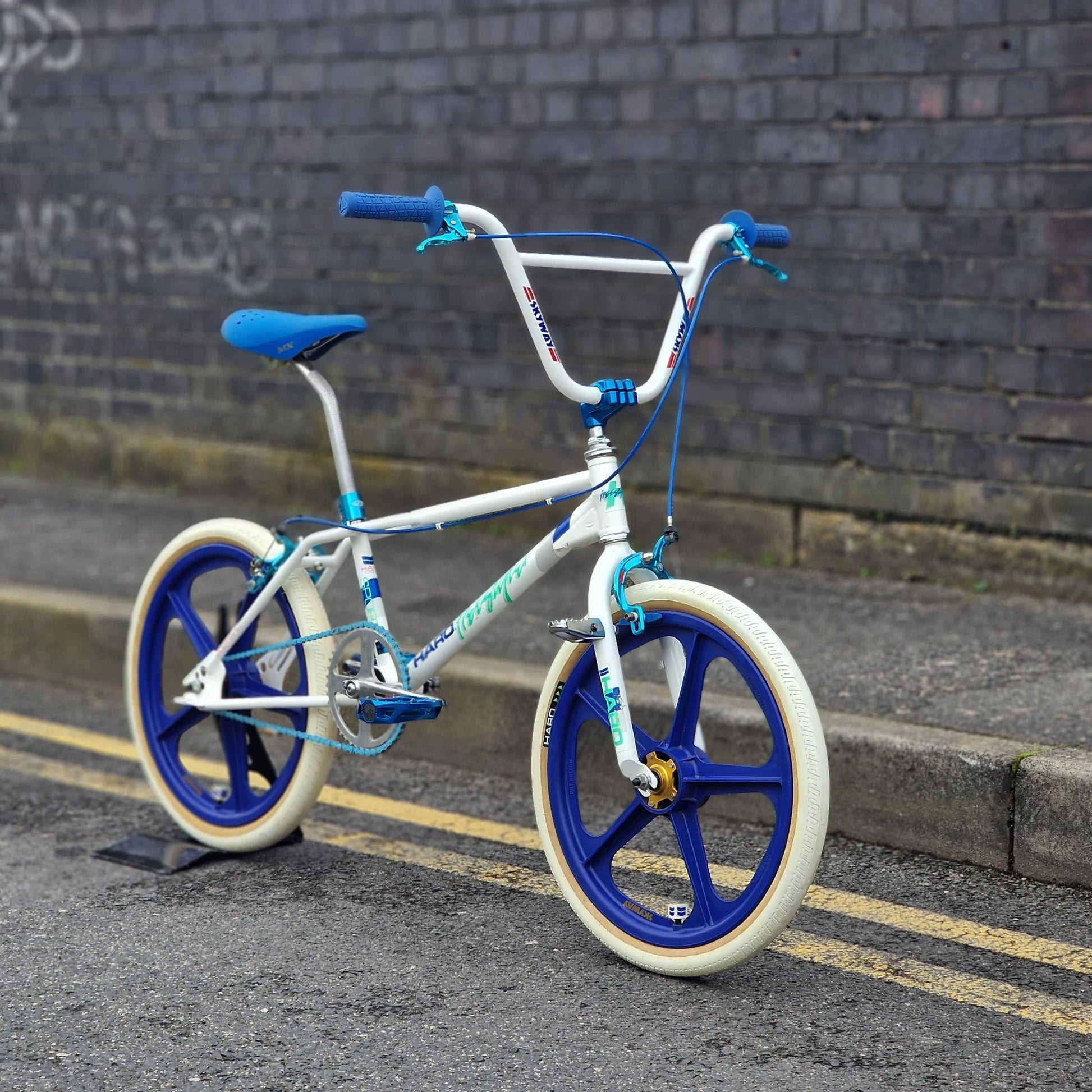 Haro Old School BMX Bikes Haro 1985 Sport Custom Bike White / Blue Previously Owned