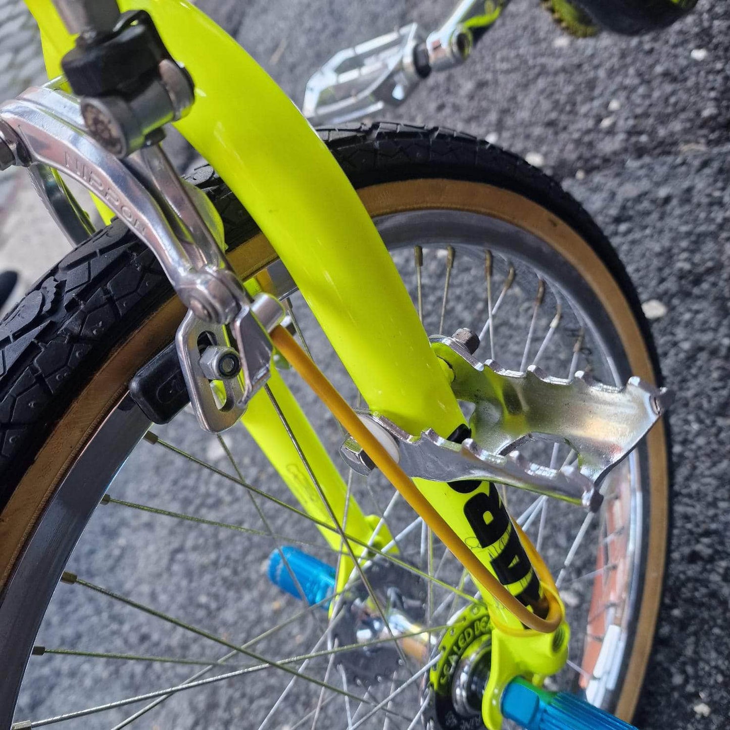 Haro Old School BMX Haro 1989 Bashguard Team Master Bike Neon Yellow