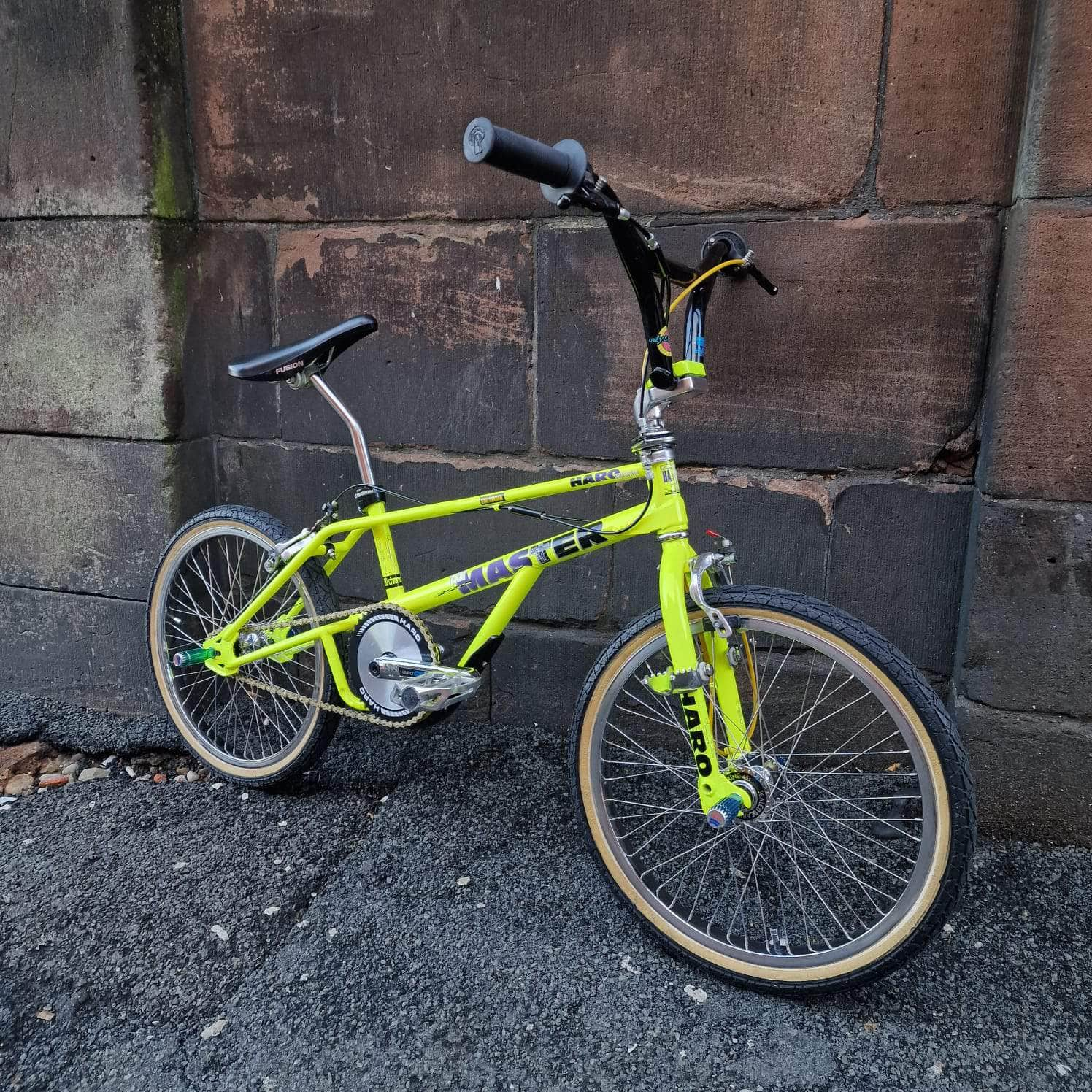 Haro Old School BMX Haro 1989 Bashguard Team Master Bike Neon Yellow