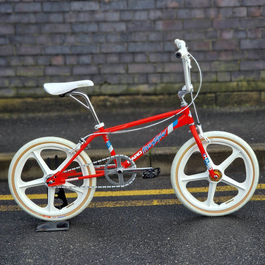 Haro Old School BMX Bikes Haro 2015 (1985) Re-issue FST Bike Red / White Previously Owned