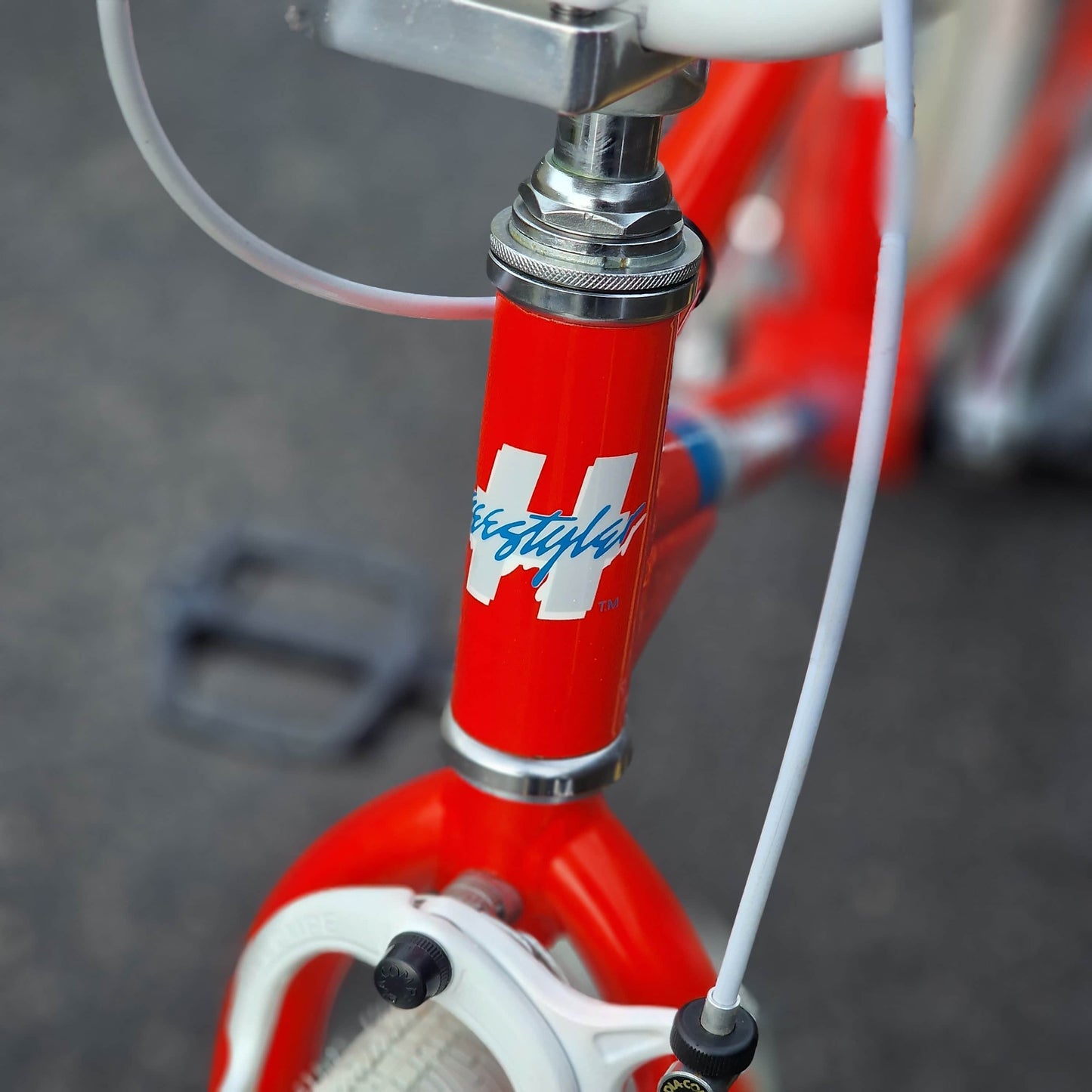 Haro Old School BMX Bikes Haro 2015 (1985 re-issue) FST Sport Red/White