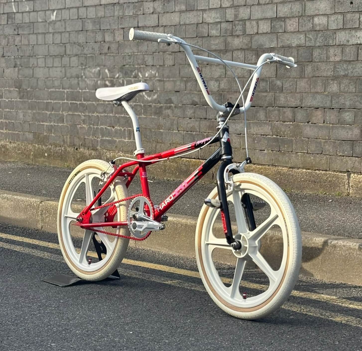Haro Old School BMX Bikes Haro 2018 (1988) FST Re-Issue Custom Bike Red / Black Previously Owned